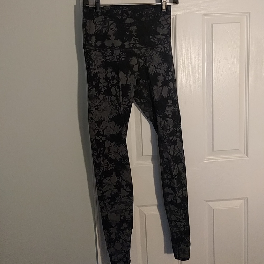 Lululemon back tie dye yoga pants